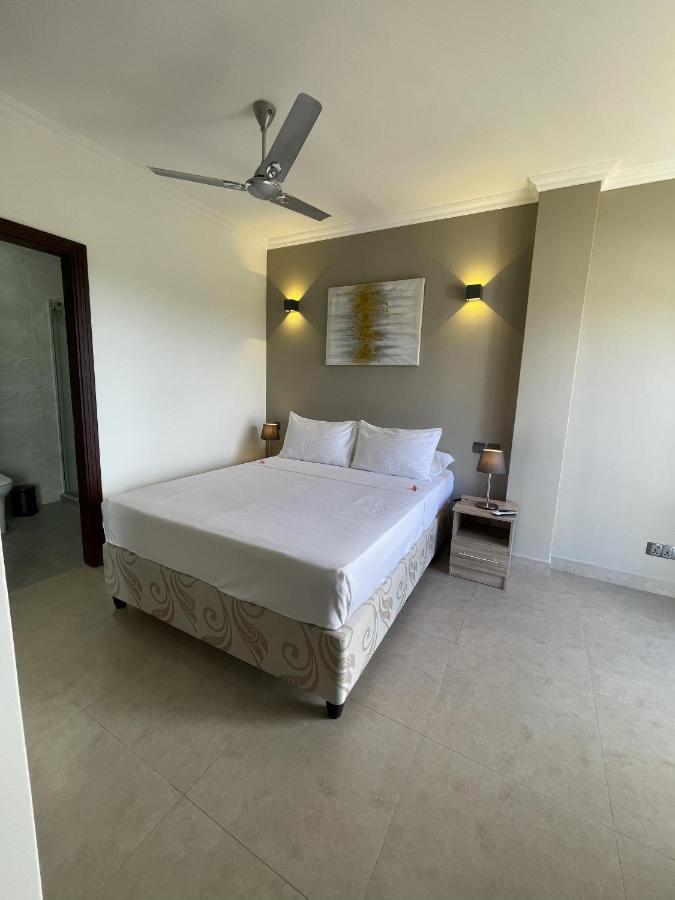 B Holiday Apartments Beau Vallon  Buitenkant foto